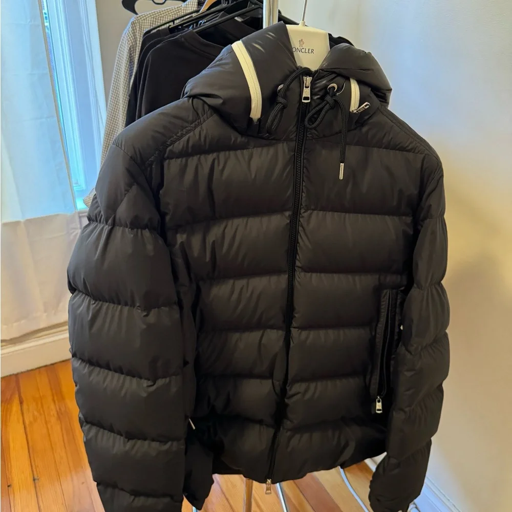 Moncler Black Puffer Jacket - Picture 1 of 13